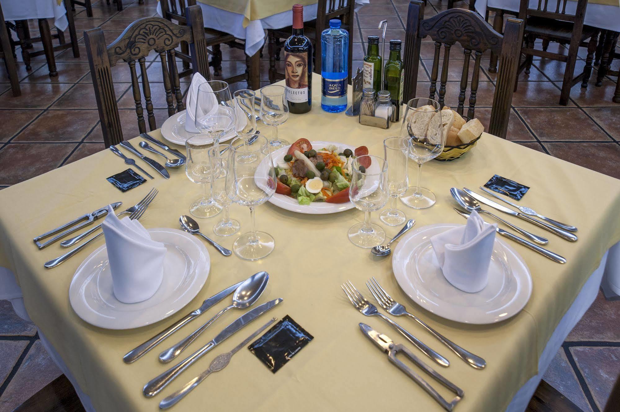 Hotel Moya Honrubia Dış mekan fotoğraf